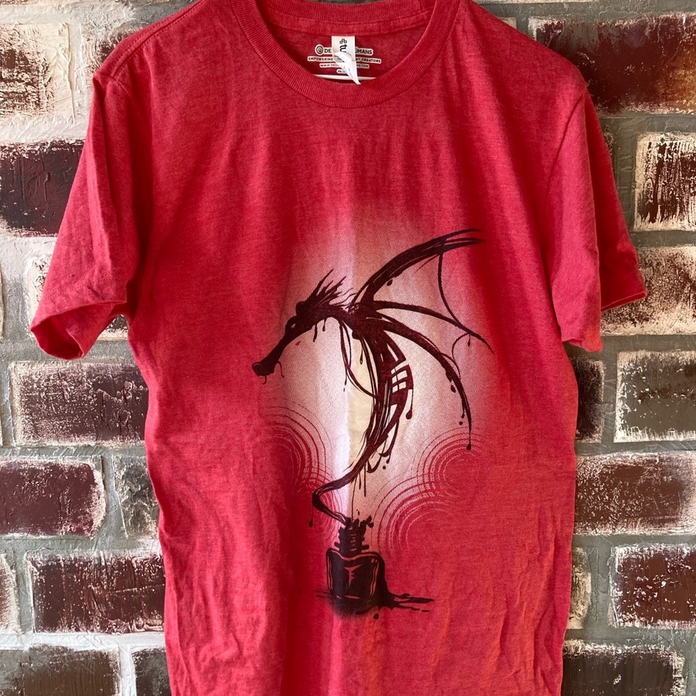 NWOT Design By Humans T-shirt, sz M